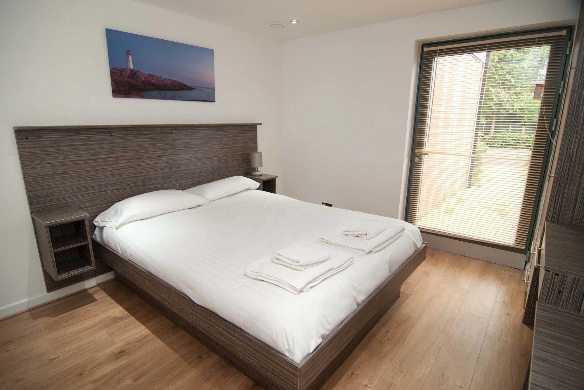 Southampton Apartamentos con servicio Exterior foto